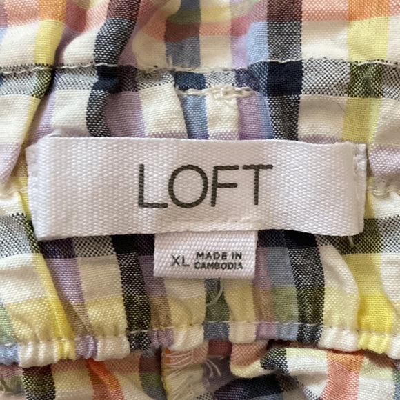 Like new pastel print shorts with waist tie - Picture 2 of 3